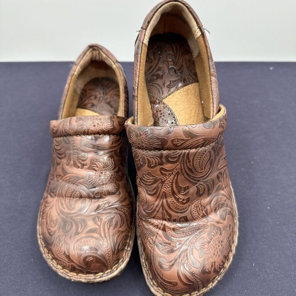 BOC Born Embossed Clogs Peggy Shoes Brown Leather C45789 Slip On Women's size 8